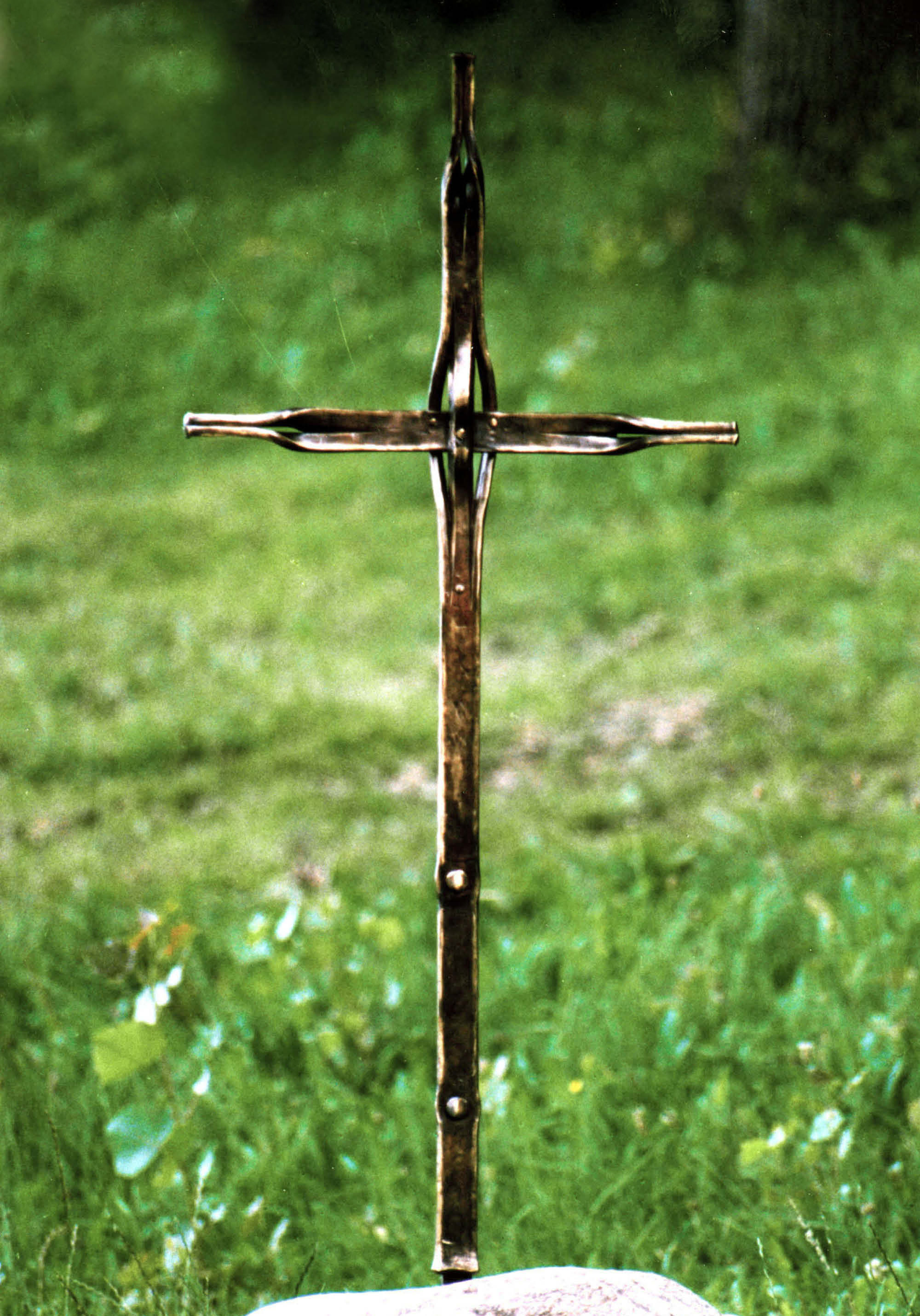Grabkreuz 81