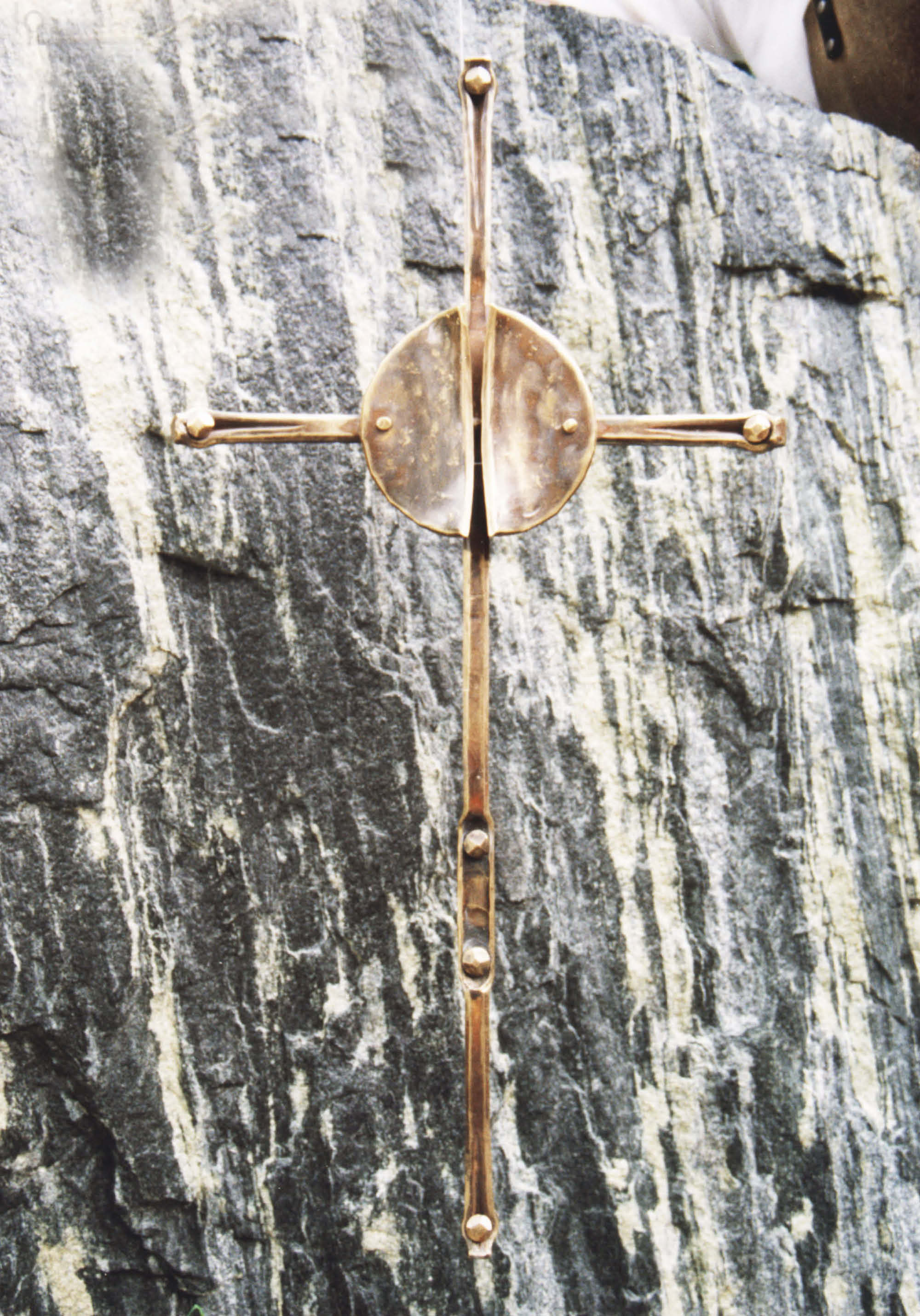 Grabkreuz 84